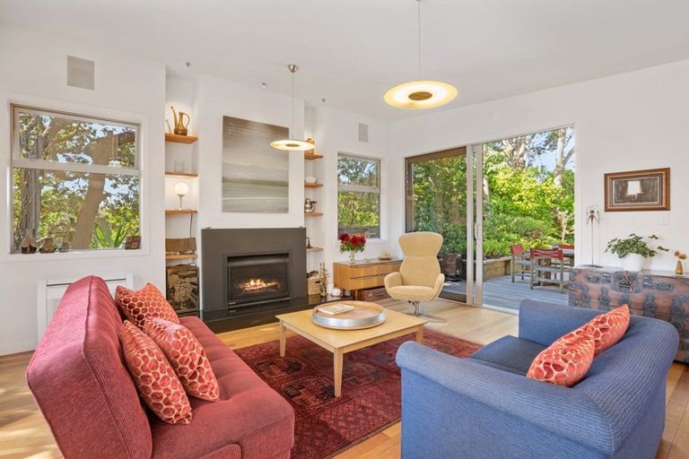 Photo of property in 49 Tennis Court Road, Raumati South, Paraparaumu, 5032