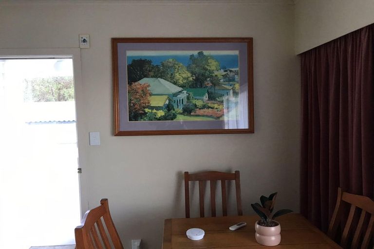 Photo of property in 10 Barberry Grove, Maungaraki, Lower Hutt, 5010