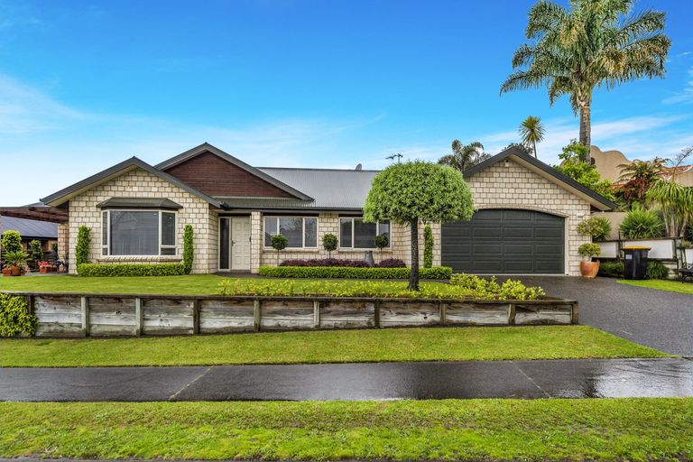 Photo of property in 8a Holmwood Park Drive, Morrinsville, 3300