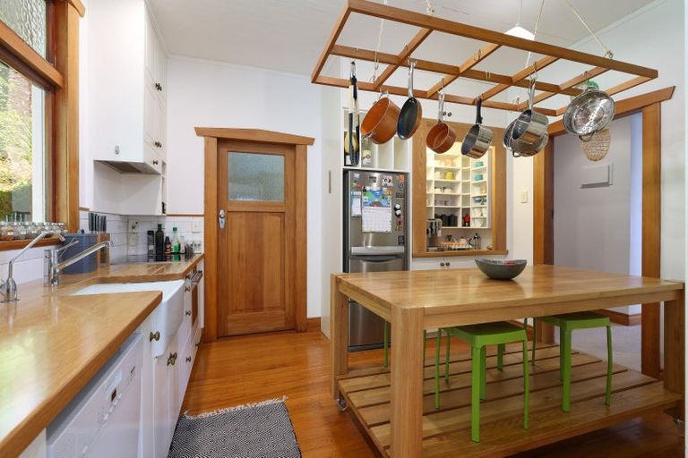 Photo of property in 26 Endeavour Street, Nelson South, Nelson, 7010