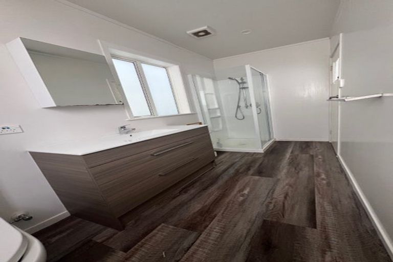 Photo of property in 17 Scarborough Terrace, Mount Victoria, Wellington, 6011