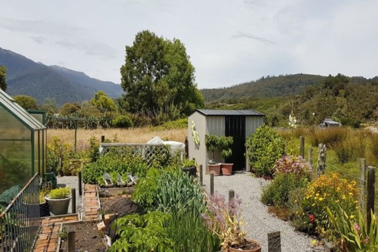 Photo of property in 8 Gladstone Street, Seddonville, Westport, 7891