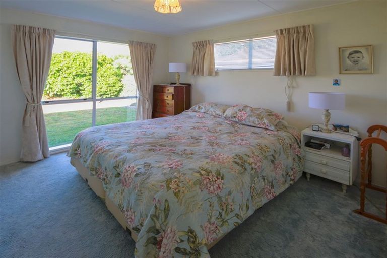 Photo of property in 18 Grenville Street, Levin, 5510