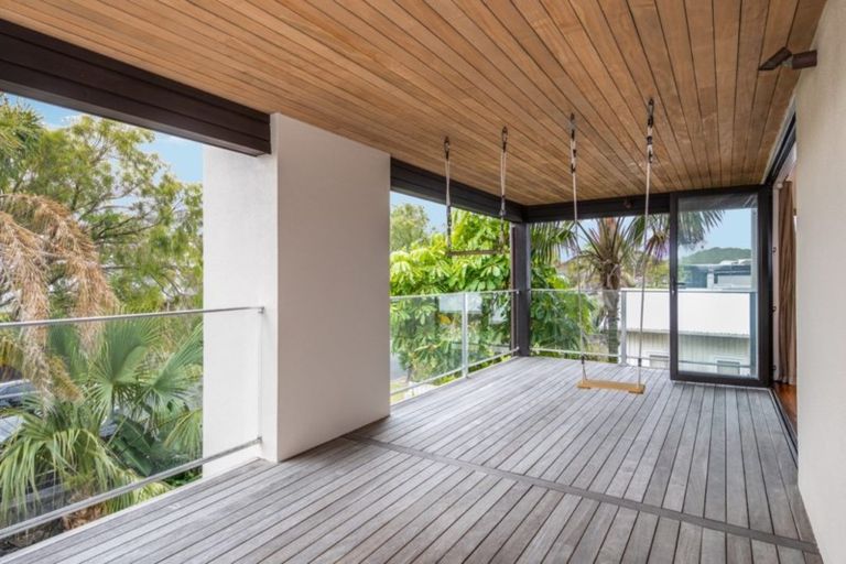Photo of property in 46 St Michaels Avenue, Point Chevalier, Auckland, 1022