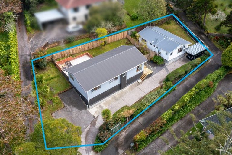 Photo of property in 16 Jayne Place, Torbay, Auckland, 0630