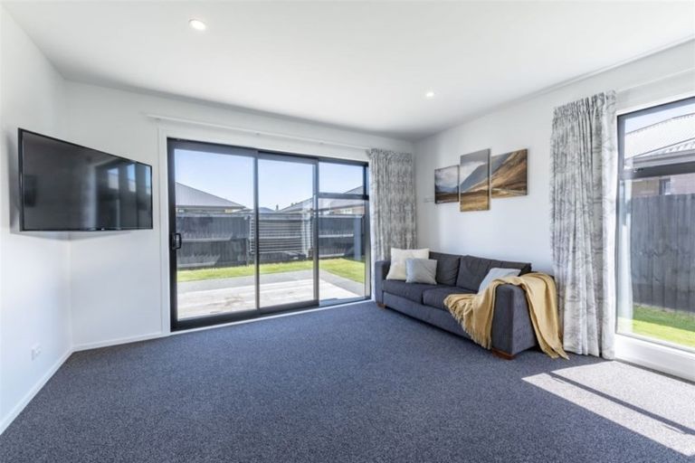 Photo of property in 23 Bradwell Crescent, Halswell, Christchurch, 8025