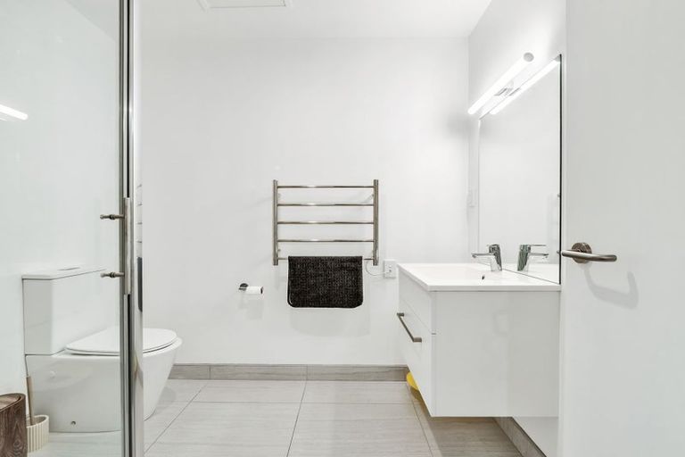 Photo of property in 68 Te Puketoka Lane, Mangere, Auckland, 2022