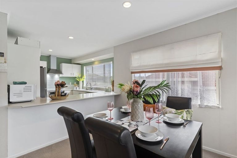 Photo of property in 1/18 Belgate Place, Somerville, Auckland, 2014