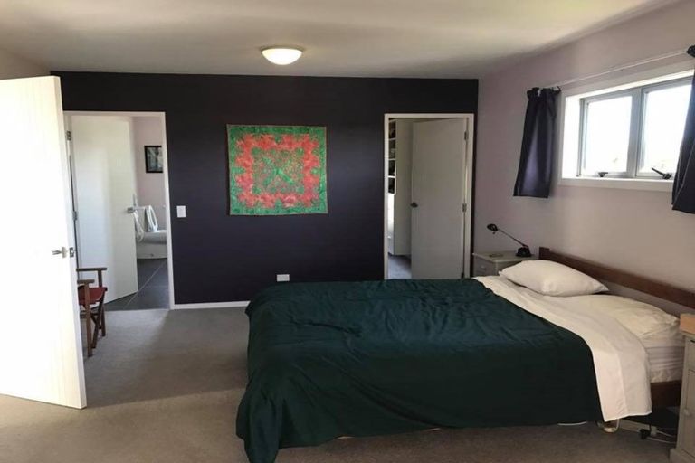 Photo of property in 4 Caterer Lane, Paraparaumu, 5032