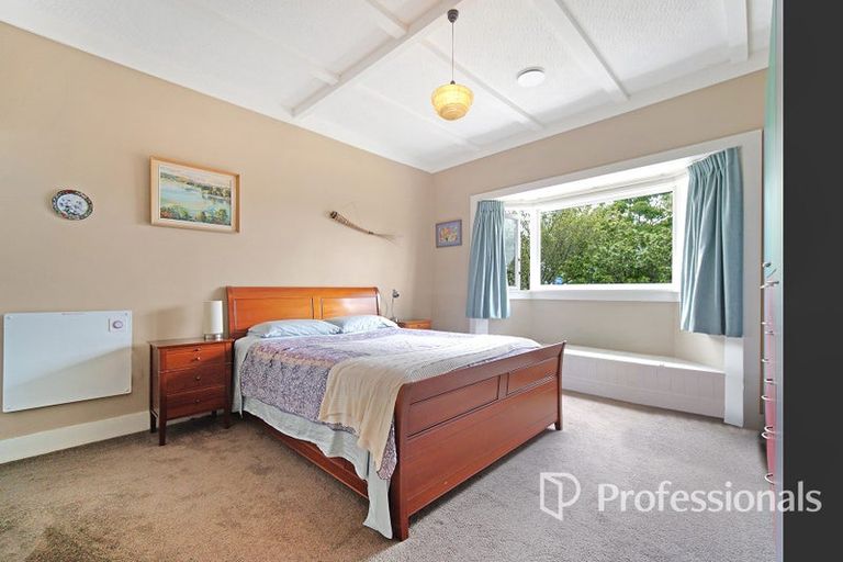 Photo of property in 42 Tui Street, Point Chevalier, Auckland, 1022