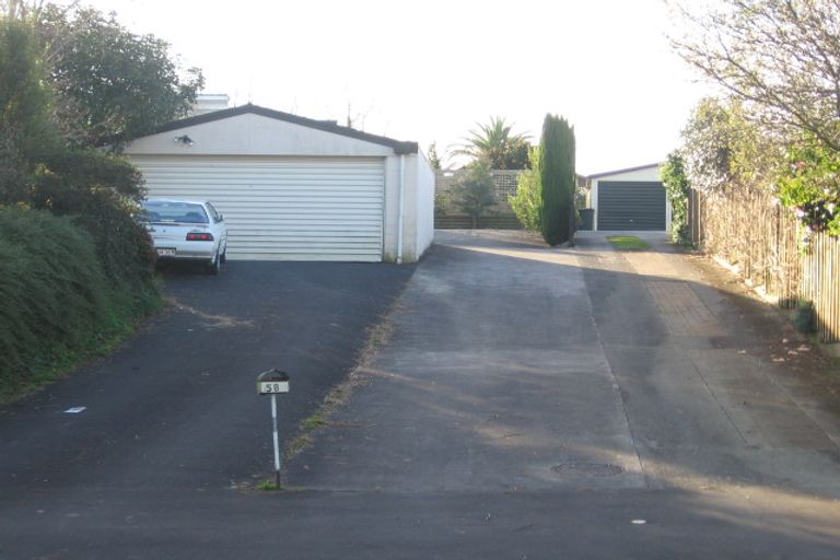 Photo of property in 58 Morrow Avenue, St Andrews, Hamilton, 3200