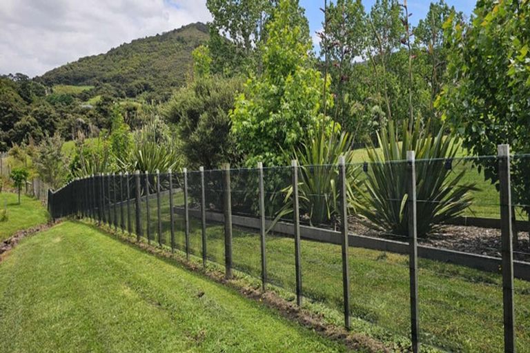 Photo of property in 58 Waiotahi Drive, Mangawhai, 0573