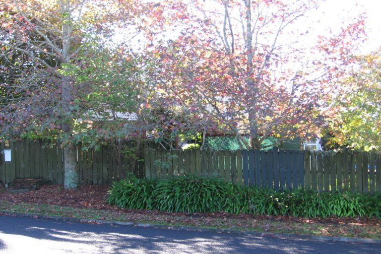 Photo of property in 161 Edgewater Drive, Pakuranga, Auckland, 2010