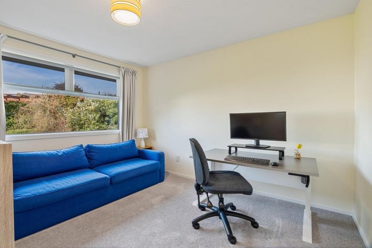 Photo of property in 3 Cam Place, Harewood, Christchurch, 8051