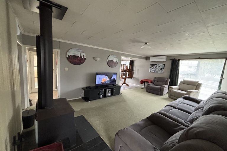 Photo of property in 12 Karaka Place, Tokoroa, 3420