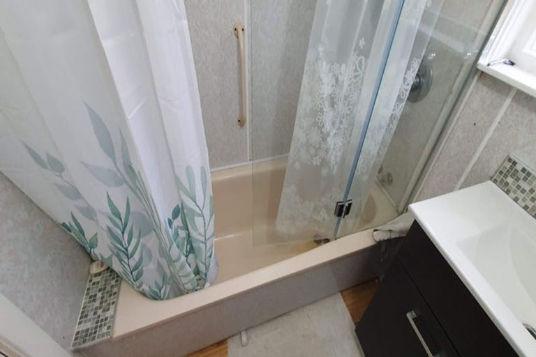 Photo of property in 2 Boothby Grove, Fairfield, Lower Hutt, 5011