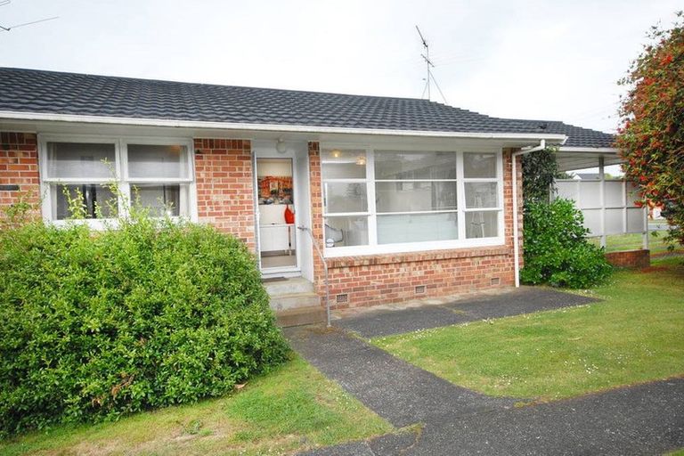 Photo of property in 1/2 Saltburn Road, Milford, Auckland, 0620