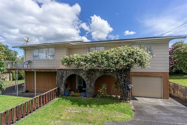 Photo of property in 51 Hepburn Road, Glendene, Auckland, 0602