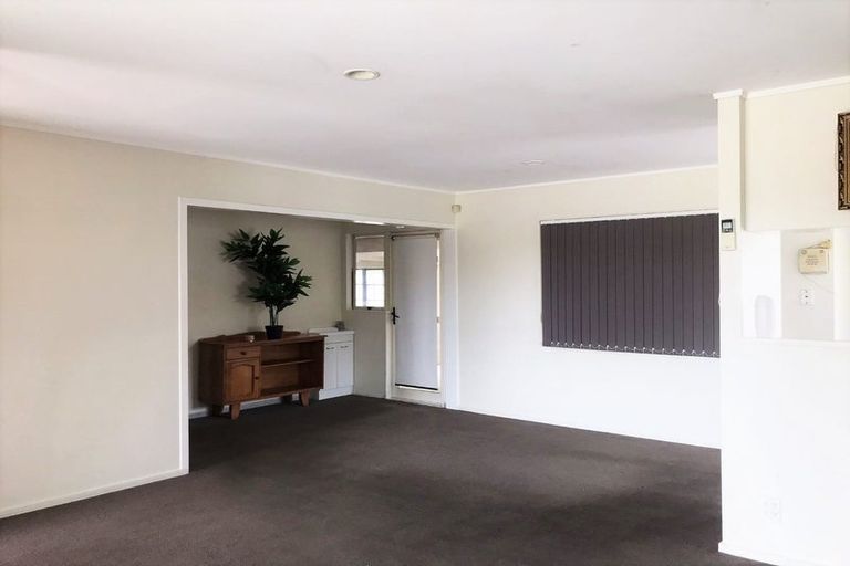 Photo of property in 13 Blowers Place, Flat Bush, Auckland, 2019