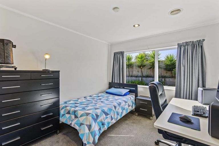 Photo of property in 11 Stella Court, Paraparaumu, 5032
