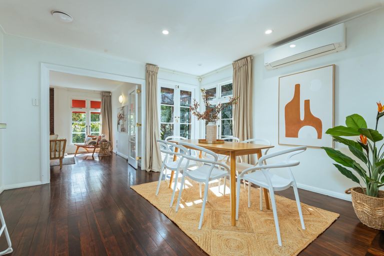 Photo of property in 162 Victoria Avenue, Hokowhitu, Palmerston North, 4410