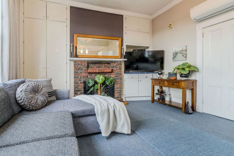 Photo of property in 196 Oxford Street, South Dunedin, Dunedin, 9012