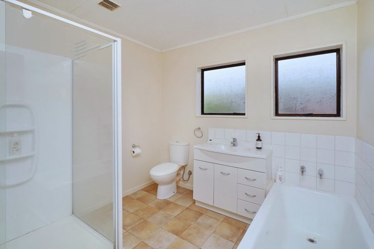 Photo of property in 145 Royal Park Drive, Parklands, Christchurch, 8083