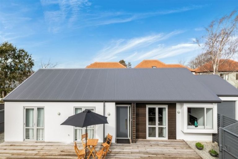 Photo of property in 1/64 Hewitts Road, Merivale, Christchurch, 8014