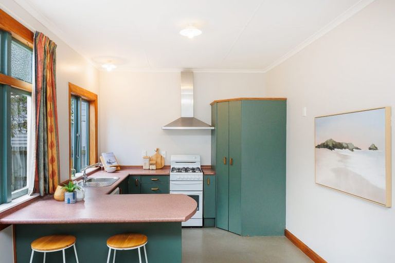 Photo of property in 215 College Street, West End, Palmerston North, 4412