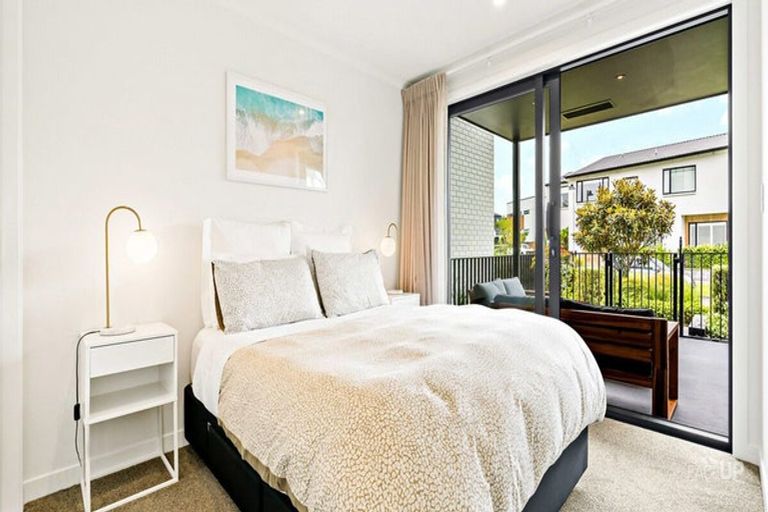 Photo of property in 10/194 Buckley Avenue, Hobsonville, Auckland, 0616