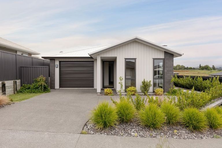 Photo of property in 99 Sentinel Avenue, Omokoroa, 3114