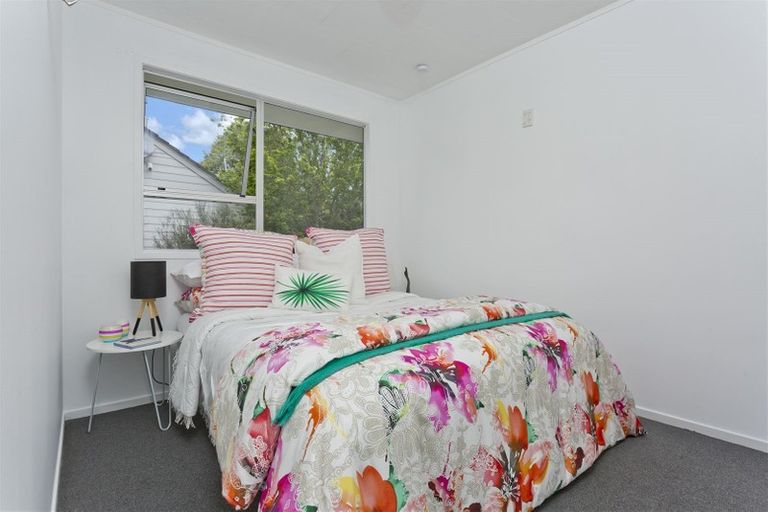 Photo of property in 89 Lynn Road, Bayview, Auckland, 0629