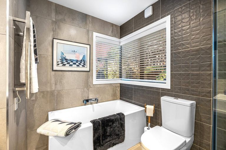 Photo of property in 14a Bannister Place, Ilam, Christchurch, 8053
