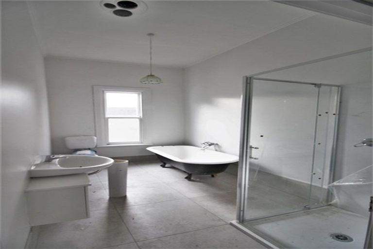 Photo of property in 50 Norton Road, Frankton, Hamilton, 3204