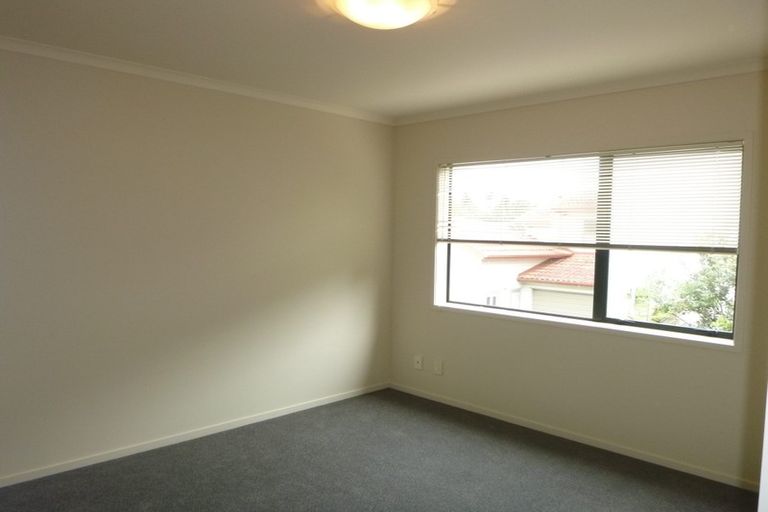 Photo of property in 22 Catrina Avenue, Birkenhead, Auckland, 0626