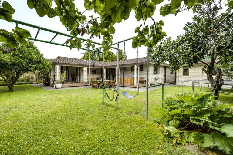 Photo of property in 54 Allens Lane, Clive, 4102