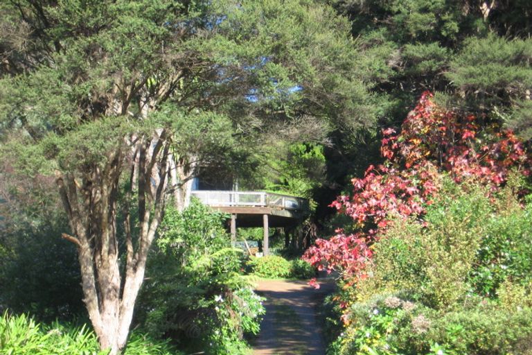 Photo of property in 41 Wirihana Road, Titirangi, Auckland, 0604