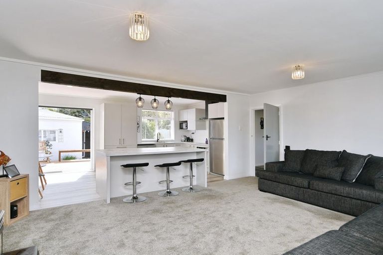 Photo of property in 7 Barclay Place, Burwood, Christchurch, 8061