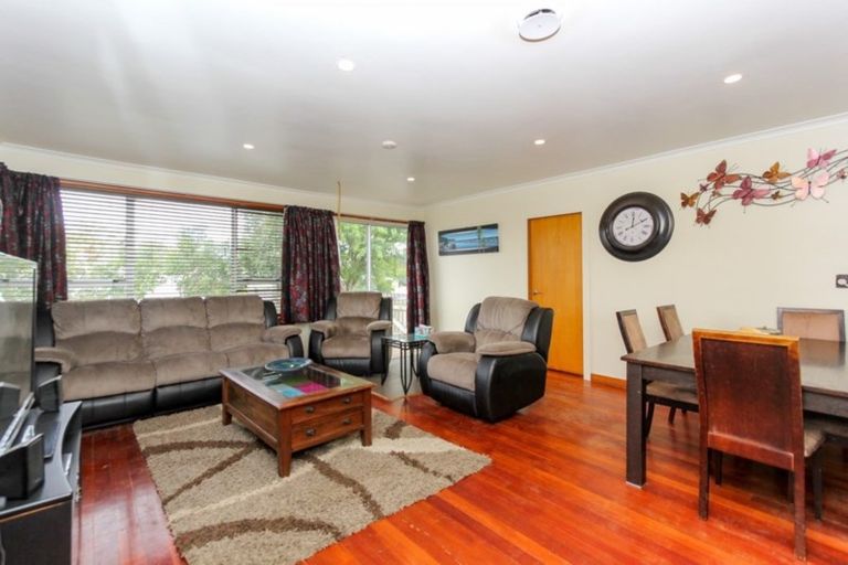 Photo of property in 16 Tuahu Place, Waitara, 4320
