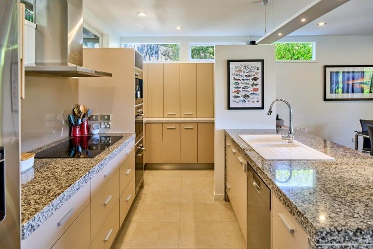 Photo of property in 8 Cheviot Road, Lowry Bay, Lower Hutt, 5013