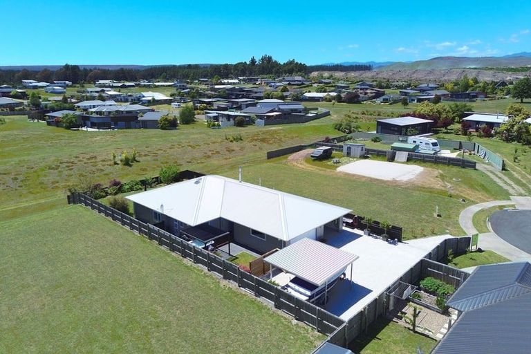 Photo of property in 5 Kohuhu Place, Motuoapa, 3382