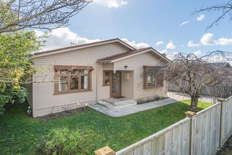 Photo of property in 68 Havill Street, Takaro, Palmerston North, 4410