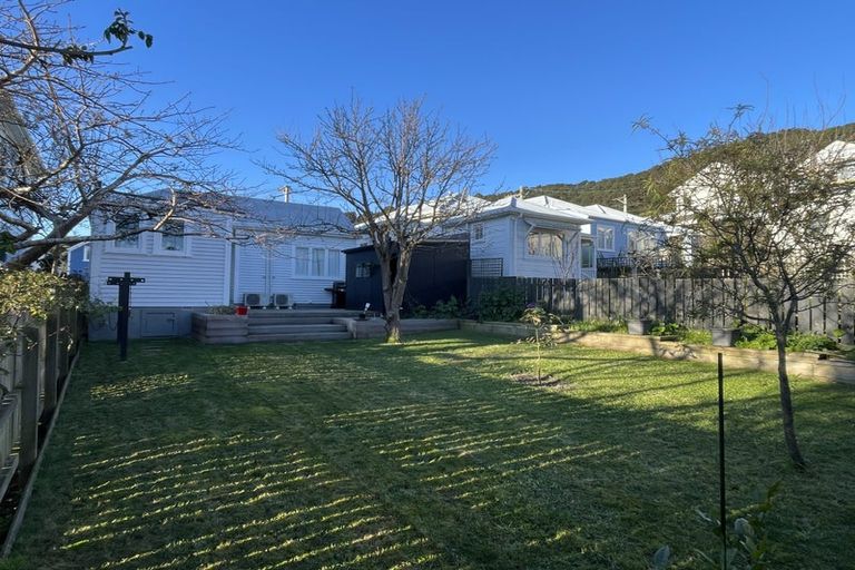 Photo of property in 82 Pirie Street, Mount Victoria, Wellington, 6011