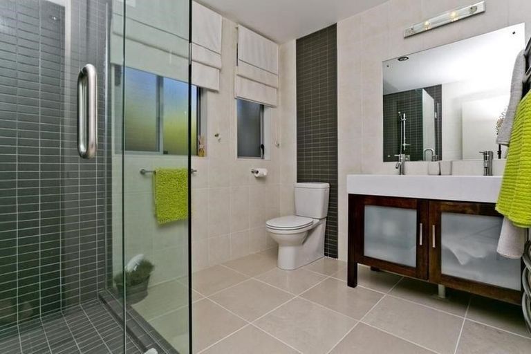 Photo of property in 34 Beach Road, Castor Bay, Auckland, 0620