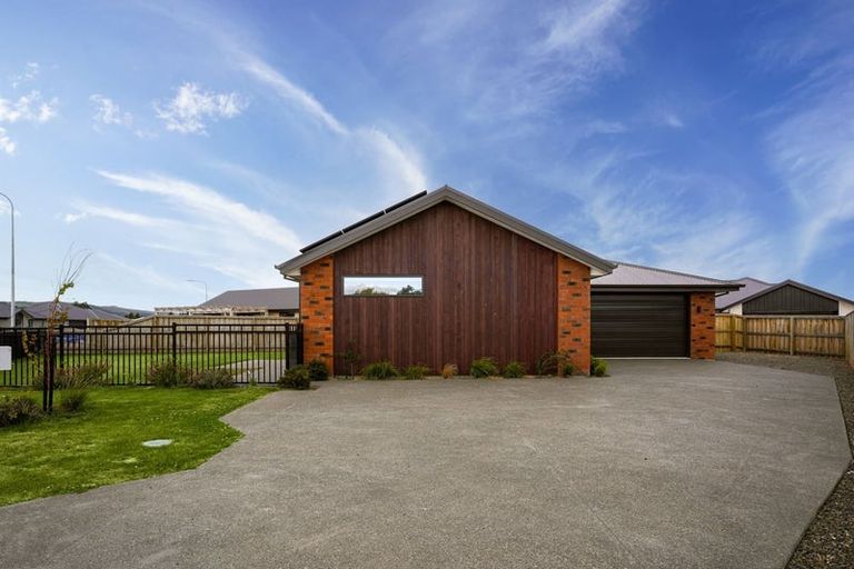 Photo of property in 30 Hilton Drive, Amberley, 7410