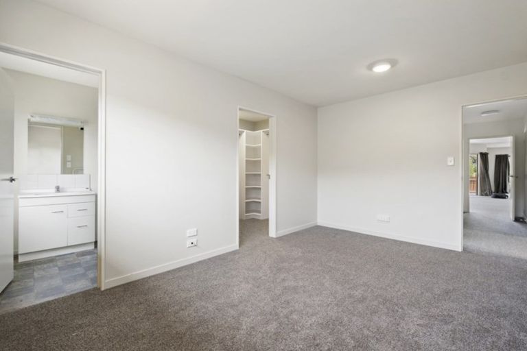 Photo of property in 25 Sherwin Avenue, Albert Town, Wanaka, 9305