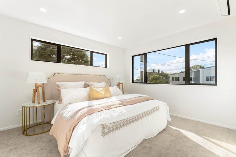 Photo of property in 71a Matipo Road, Te Atatu Peninsula, Auckland, 0610