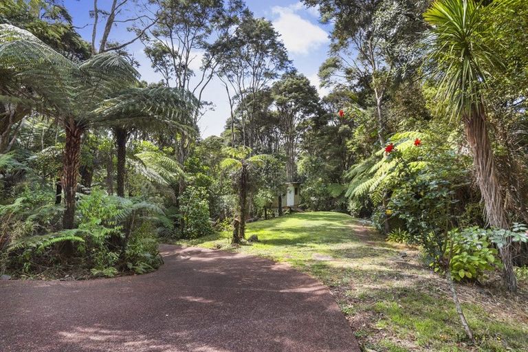 Photo of property in 15 Jays Road, Titirangi, Auckland, 0604
