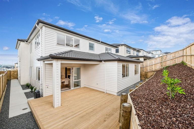 Photo of property in 21 Lime Hill Rise, Flat Bush, Auckland, 2019