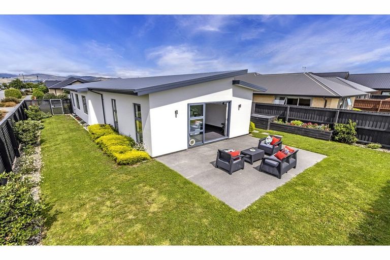 Photo of property in 27 Blaenavon Lane, Halswell, Christchurch, 8025